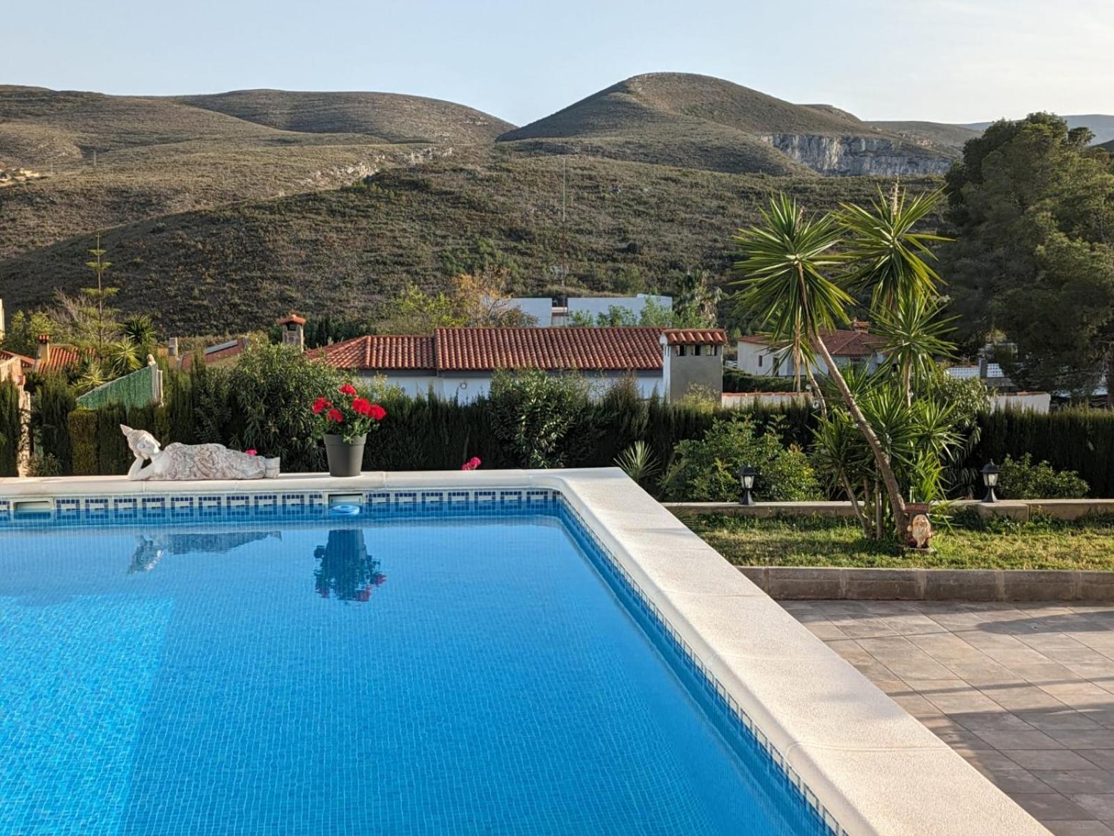 Turís Buen Estar, Piscina, Barbacoa, Jacuzzi En Valenciaヴィラ エクステリア 写真