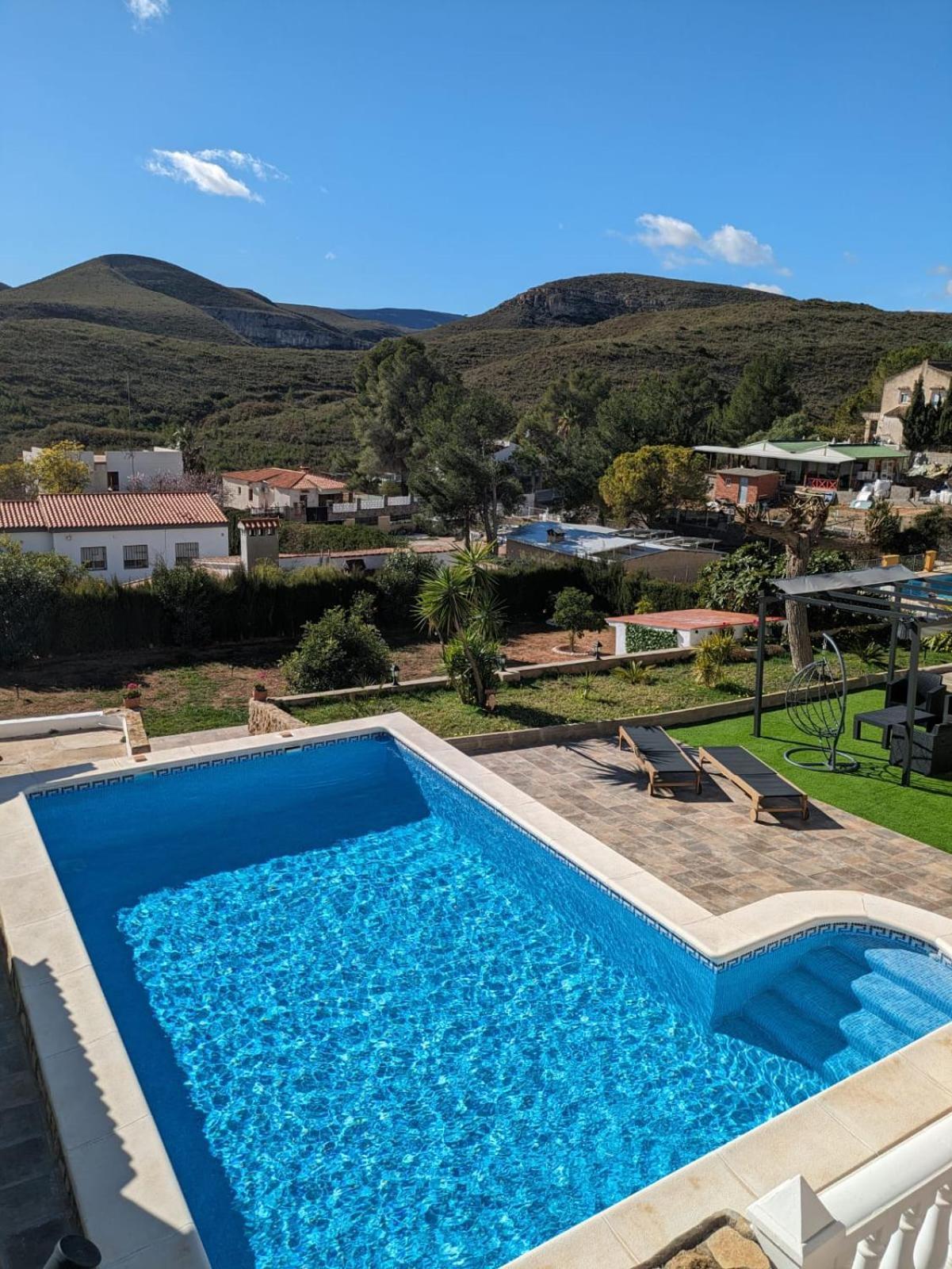 Turís Buen Estar, Piscina, Barbacoa, Jacuzzi En Valenciaヴィラ エクステリア 写真